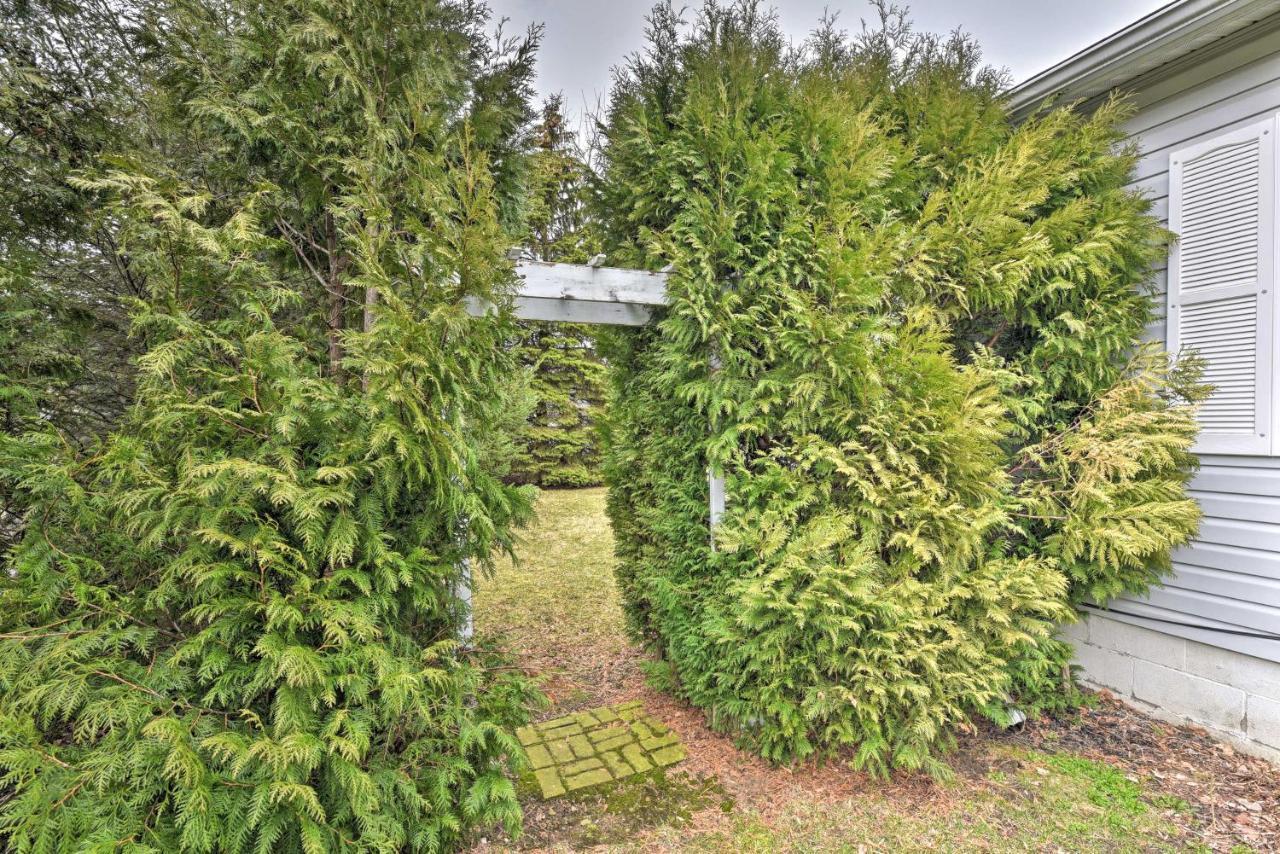 Family-Friendly Hideaway Near Presque Isle! Vila Erie Exterior foto